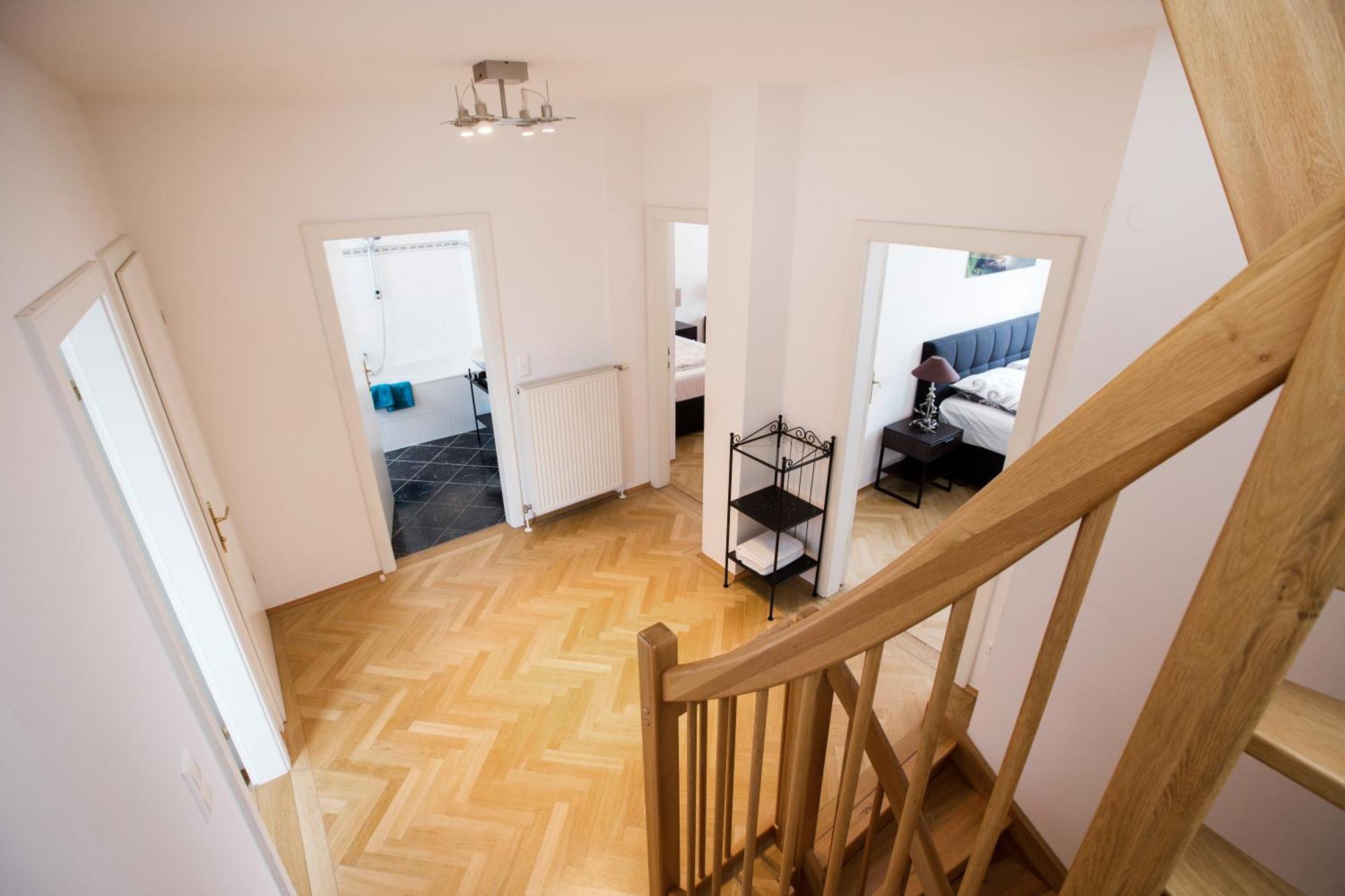 Urban Flats Vienna City Center Pokoj fotografie